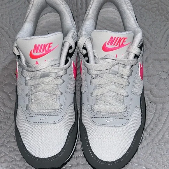 Nike Air Max Gray and Pink Sneakers - Picture 2 of 6